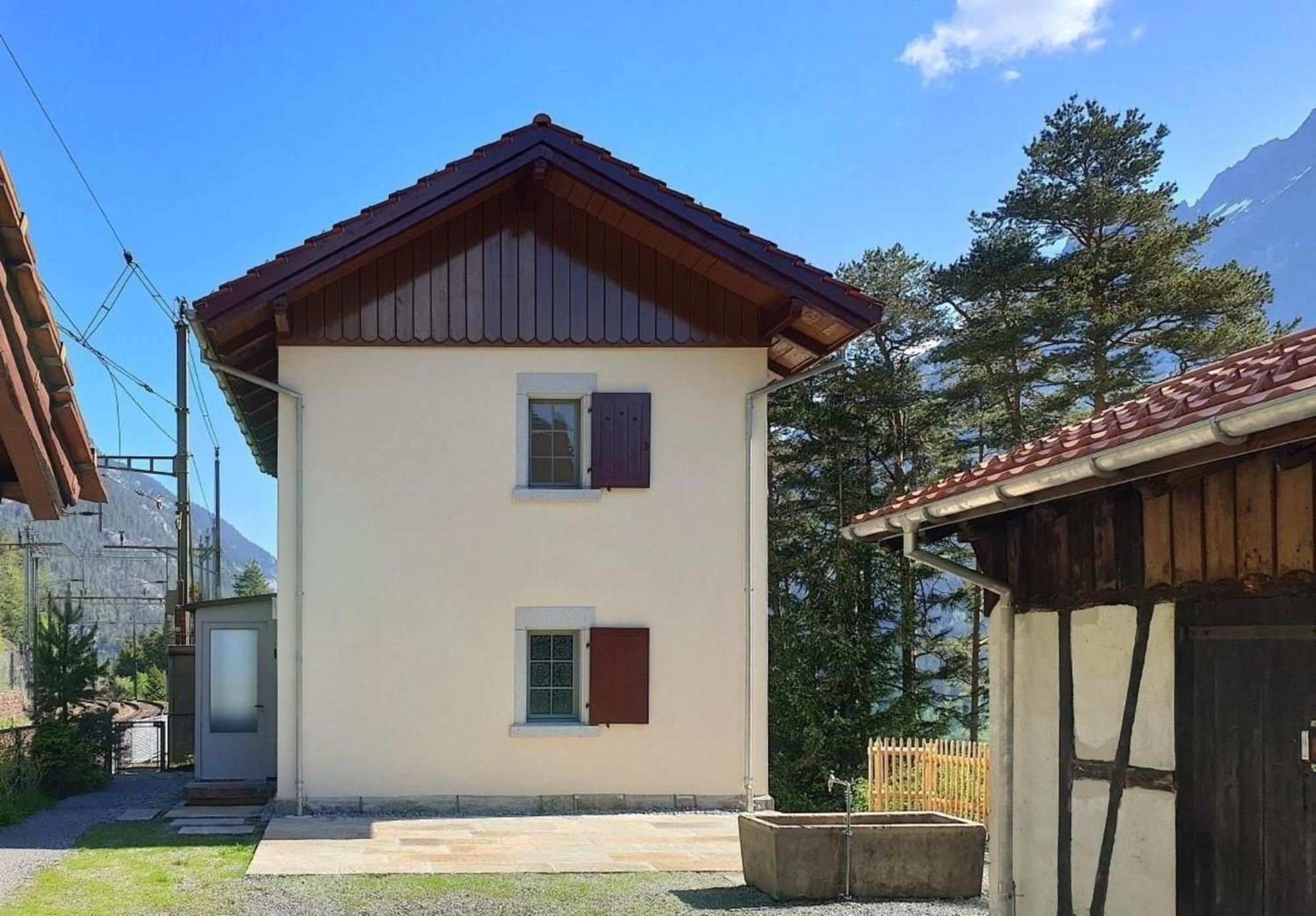 Villa Bahnwaerterhaus Eggwald à Wassen Extérieur photo